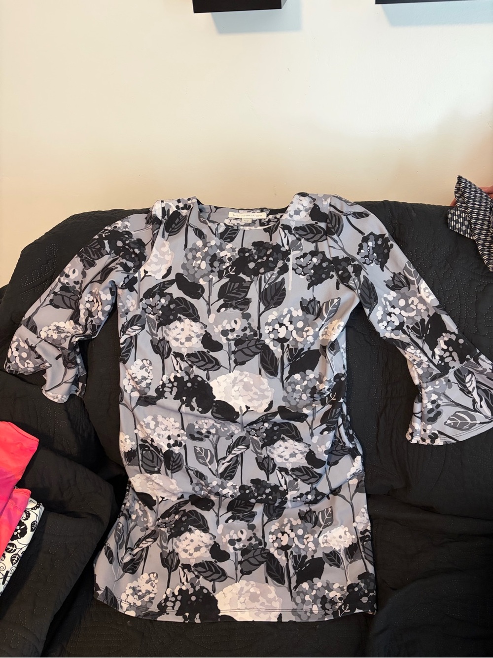 Gray Floral Long-Sleeve Ruffle-Sleeve Dress